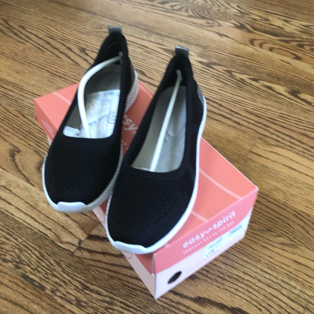 Easy Spirit 8.5W Glitz Black & White Slip-On NWT